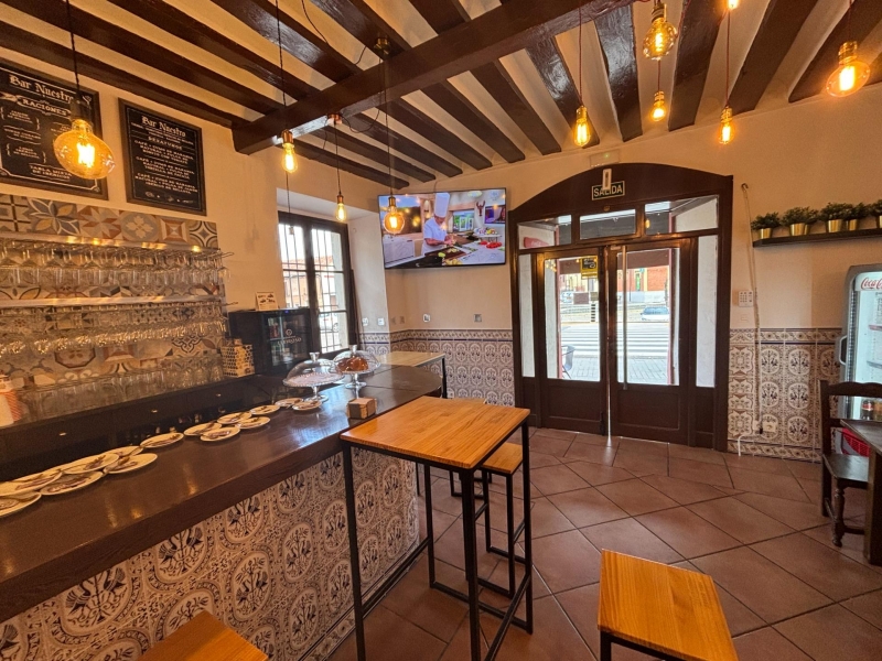 Bar en traspaso equipado en Rueda