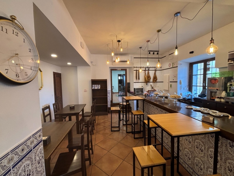 Bar en traspaso equipado en Rueda