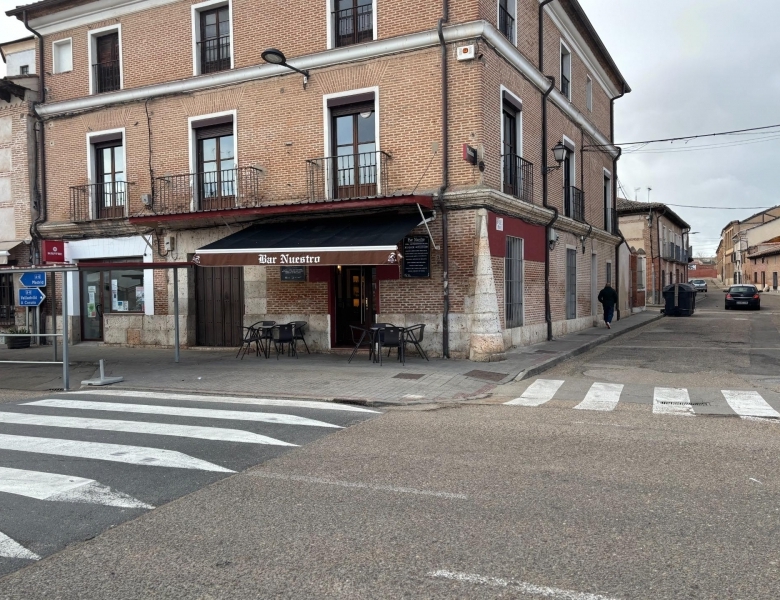 Bar en traspaso equipado en Rueda
