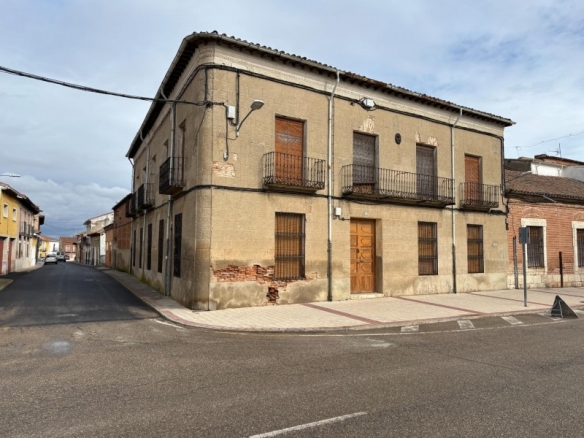 Excepcional casa en Nava del Rey