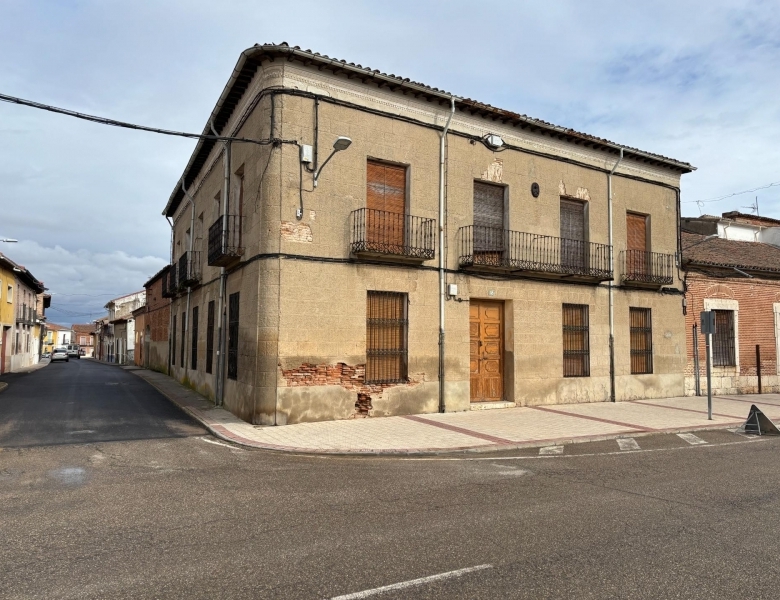Excepcional casa en Nava del Rey