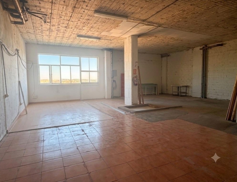 VENTA/ALQUILER LOCAL COMERCIAL EN HERNANDO DE ACUÑA