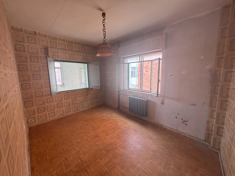 Piso barato en venta a reformar en Medina del Campo