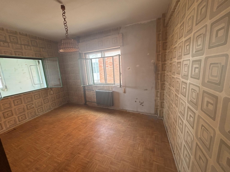 Piso barato en venta a reformar en Medina del Campo