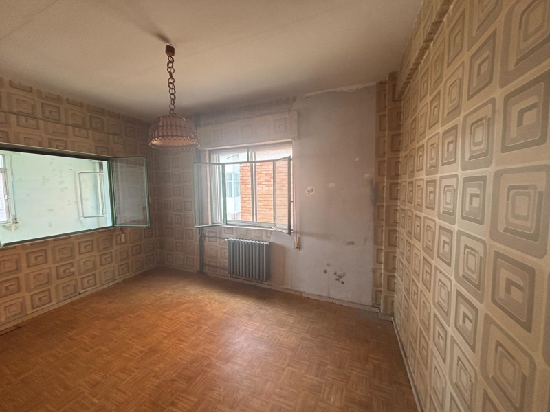 Piso barato en venta a reformar en Medina del Campo