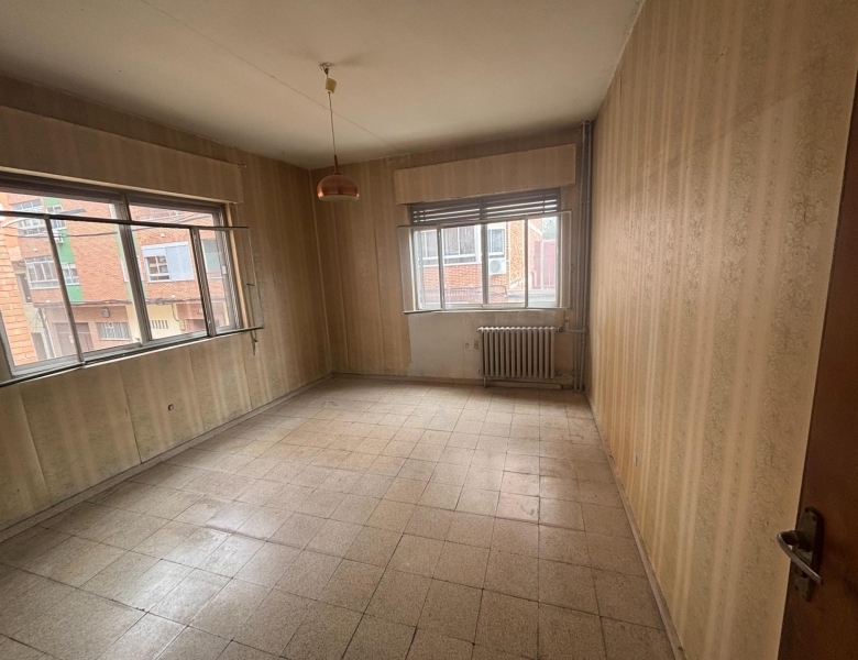 Piso barato en venta a reformar en Medina del Campo