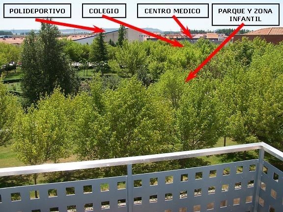Ático en venta con garaje en Santovenia de Pisuerga