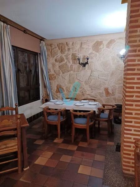 Cafetería bar grande en venta en Íscar Valladolid
