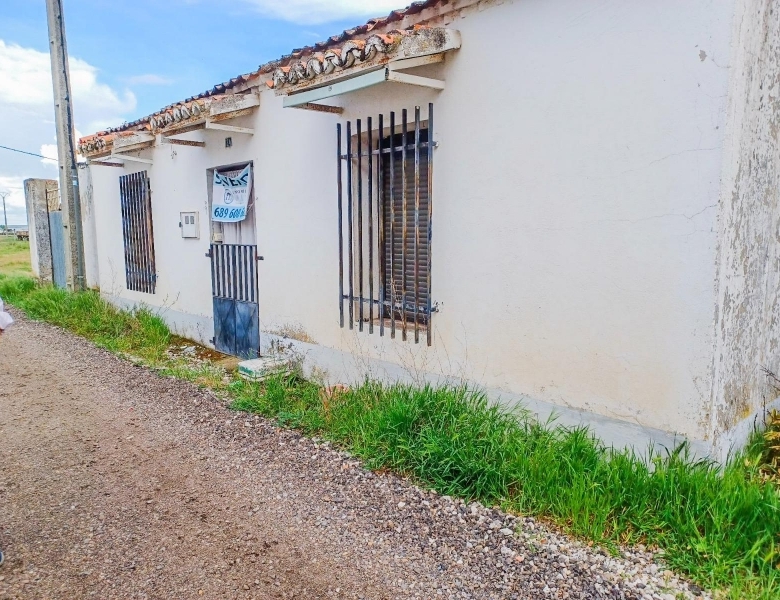 Casa de campo en venta en Pedrajas de San Esteban