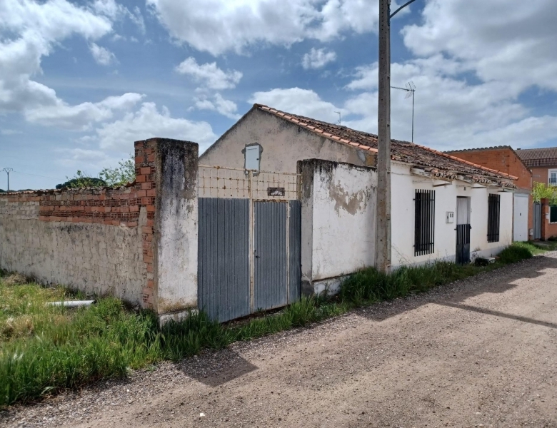 Casa de campo en venta en Pedrajas de San Esteban