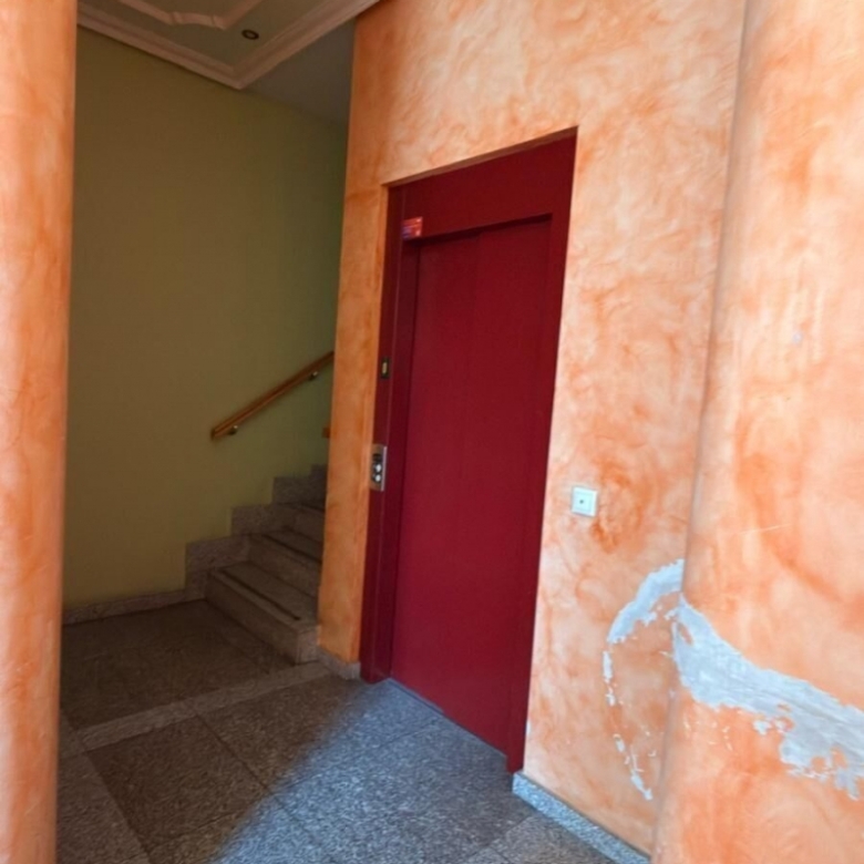 Piso en venta con garaje Trobajo del Camino