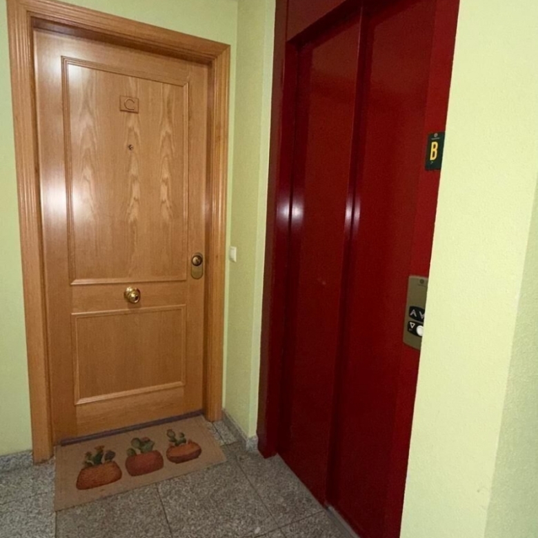 Piso en venta con garaje Trobajo del Camino
