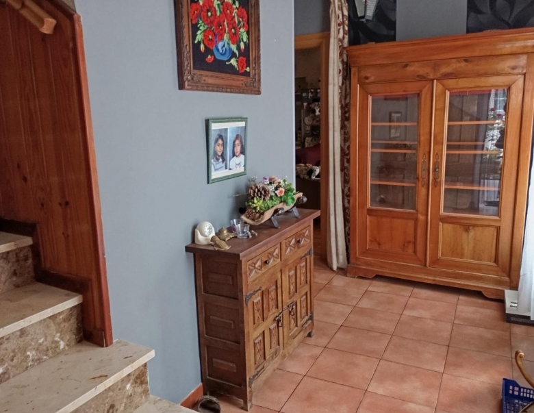 Chalet en venta 4 habitaciones y patio en Castronuño