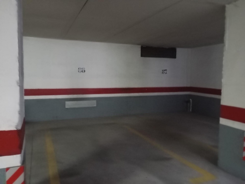 VENTA PLAZA DE GARAJE EN CALLE HERNANDO DE ACUÑA