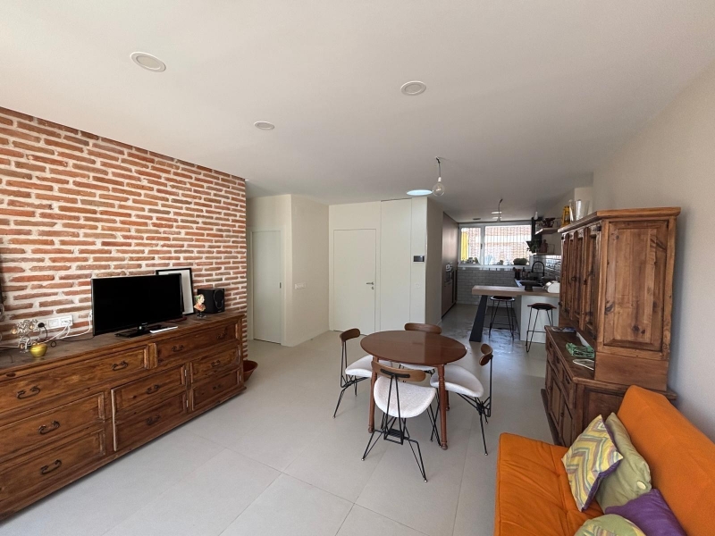 Adosado recién construido en calle Valladolid
