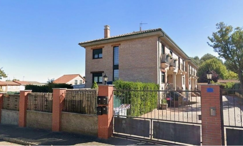 Chalet en venta 4 habitaciones Paseo Real Onzonilla