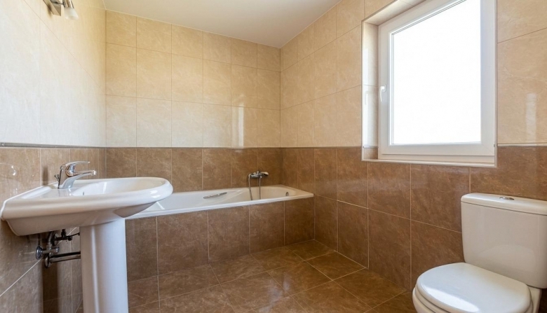 Chalet en venta 4 habitaciones Paseo Real Onzonilla
