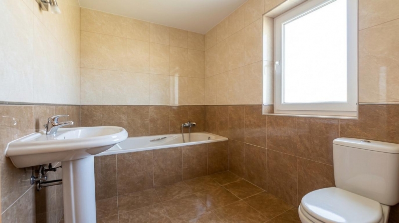 Chalet en venta 4 habitaciones Paseo Real Onzonilla