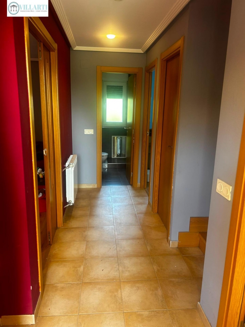 Chalet en venta 4 habitaciones Paseo Real Onzonilla