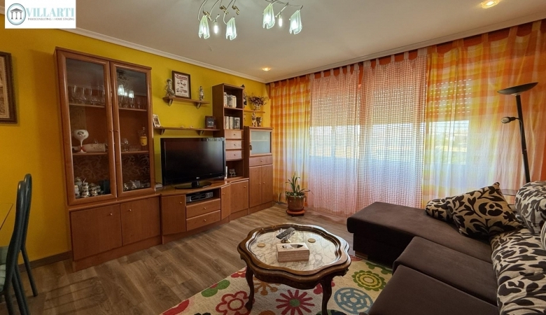 Chalet en venta con piscina en Trobajo del Camino