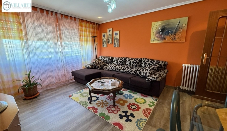 Chalet en venta con piscina en Trobajo del Camino