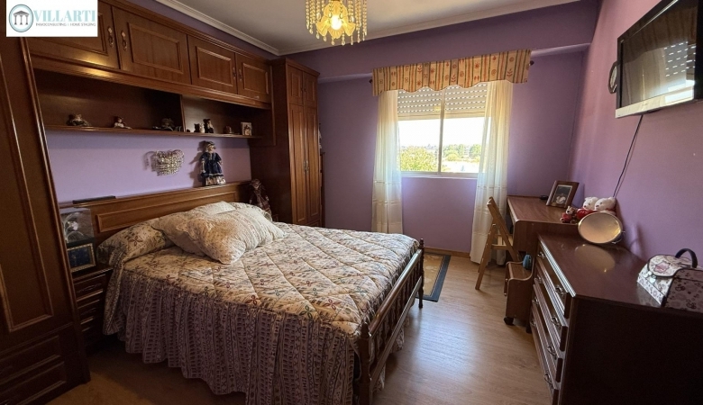 Chalet en venta con piscina en Trobajo del Camino