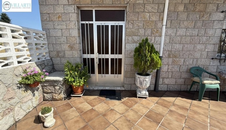 Chalet en venta con piscina en Trobajo del Camino