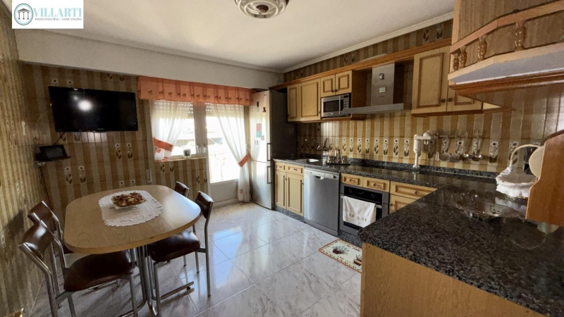 Chalet en venta con piscina en Trobajo del Camino