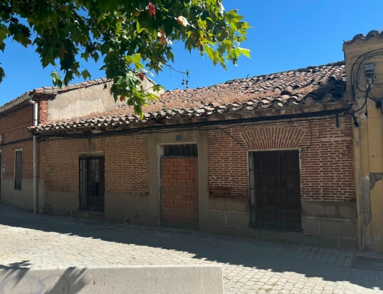 Casa de pueblo en venta a reformar Medina del Campo