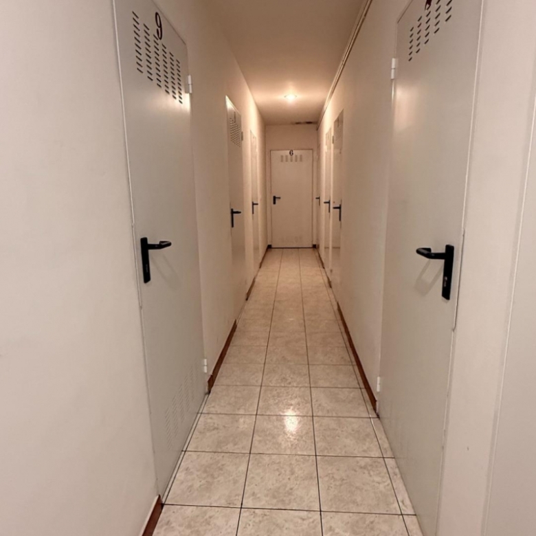 Piso en venta 2 habitaciones en Los Carniegos León