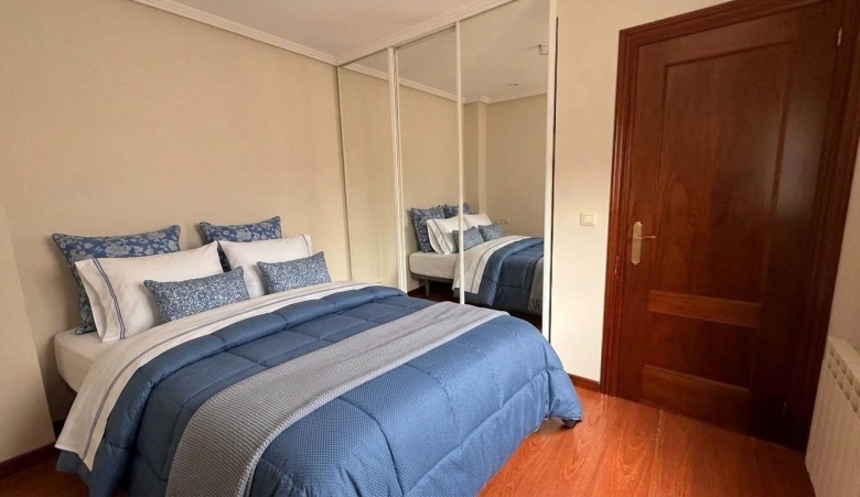 Piso en venta 2 habitaciones en Los Carniegos León