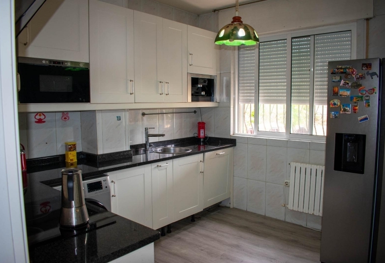 Chalet en venta con piscina en Las Fuentes Mojados